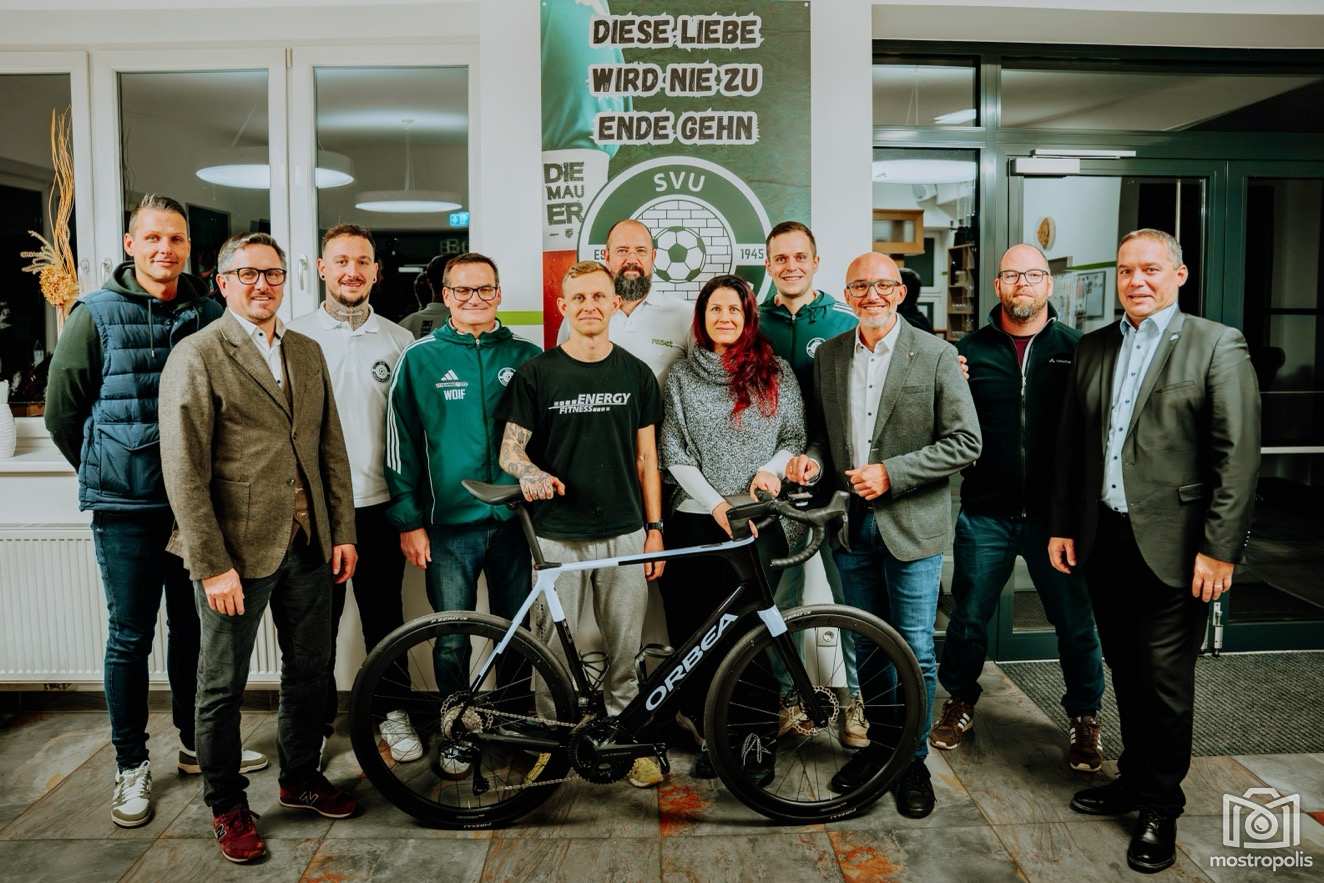 Radeln (c) Arvin Babakhanian