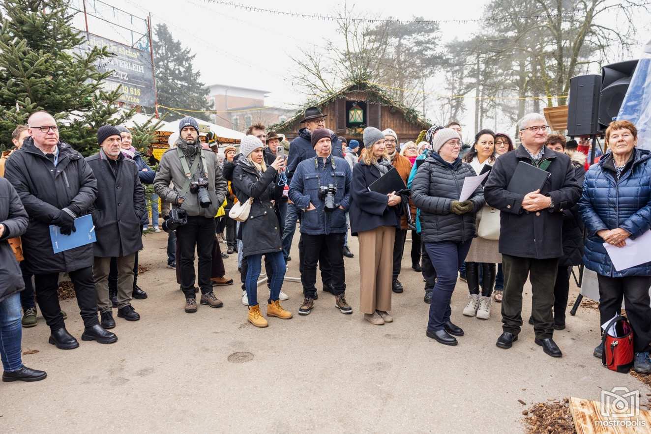 Advent im Park 2025 LK Mauer 004.jpg