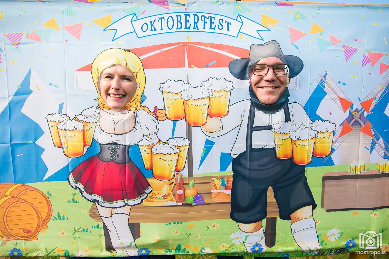 Oktoberfest_Ortsbraeu-UlHauNeu_001.JPG