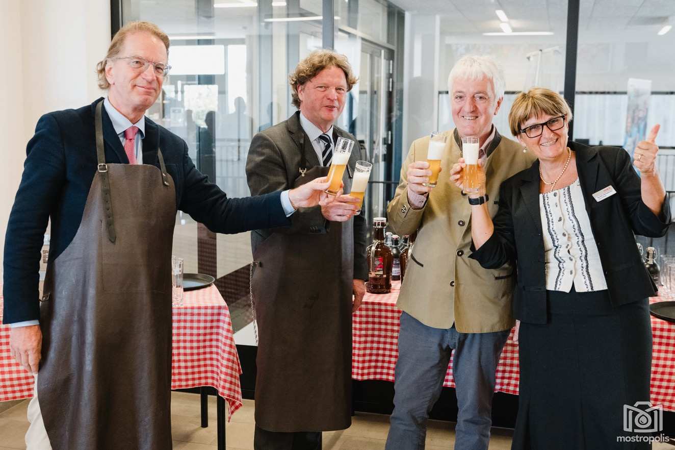 HLW Amstetten 2025 - Pruefungsessen 001.jpg