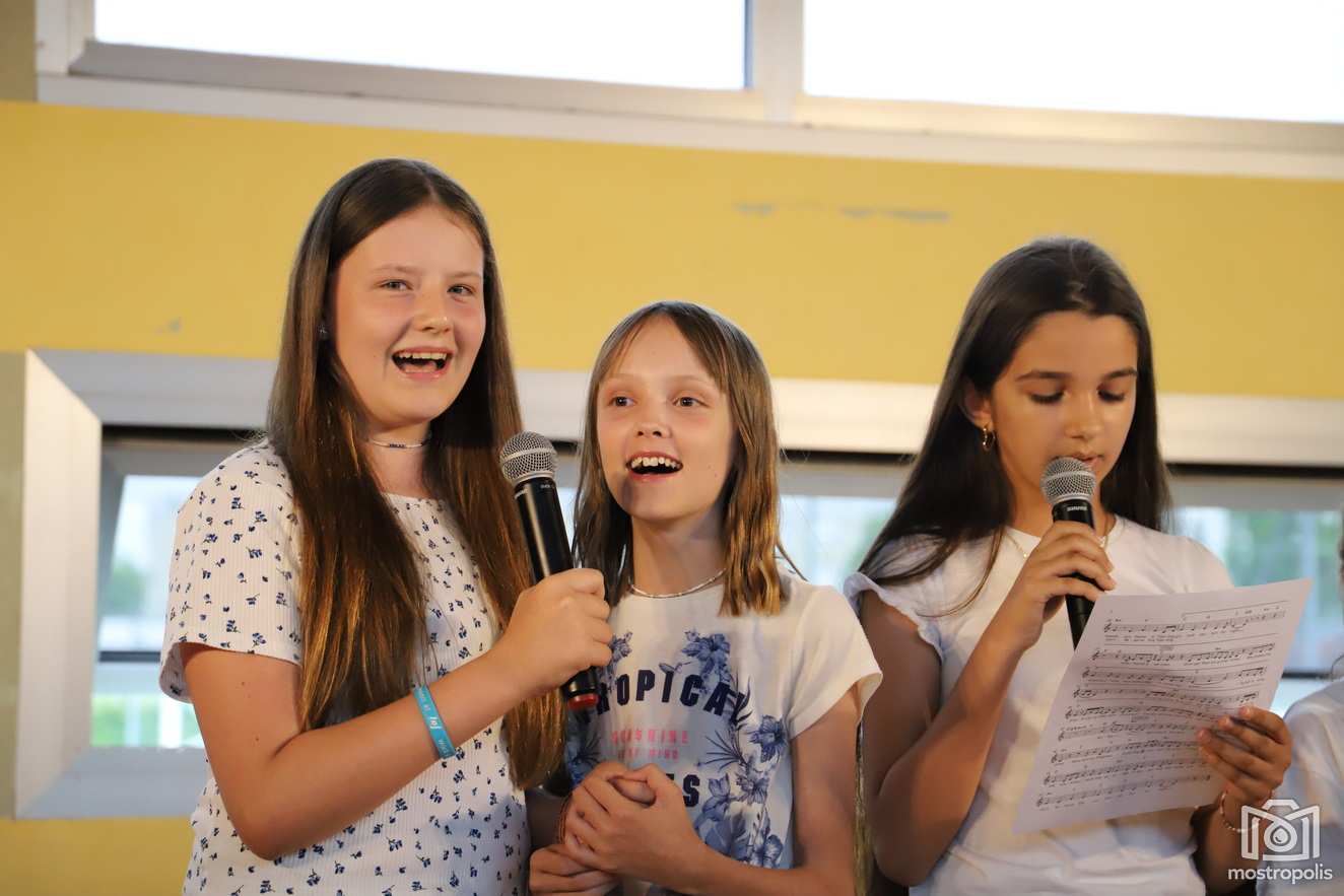 Gym Amst 2026 Schulschlussfest 003.JPG