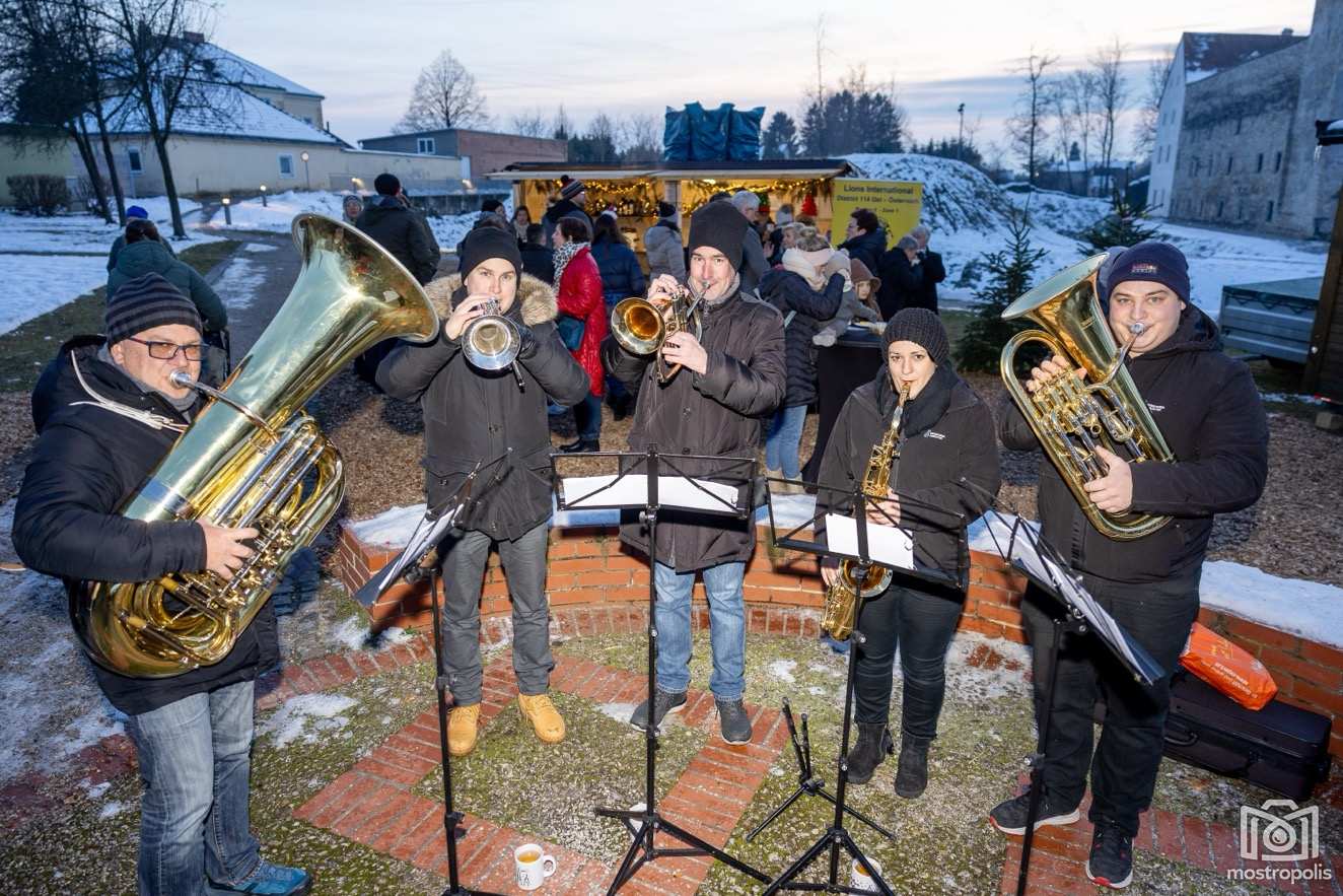 Ulmerfelder Schlossweihnacht 2023 - 004.jpg