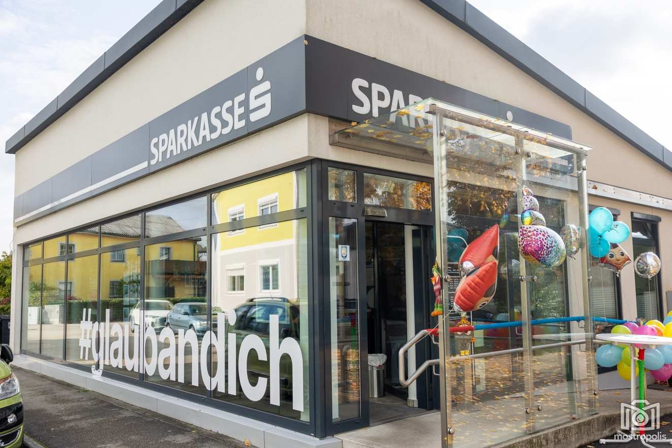 Sparkasse Weltspartag - 70 Jahre Sparefroh 003.jpg