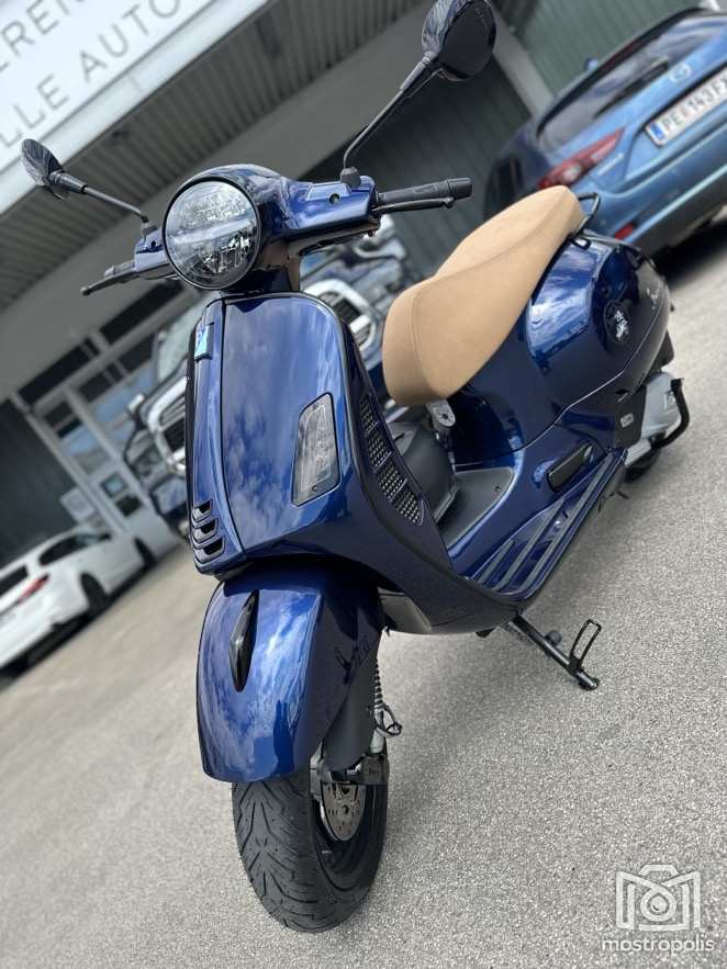 Vespa-Ausfahrt Lietz 003.jpg