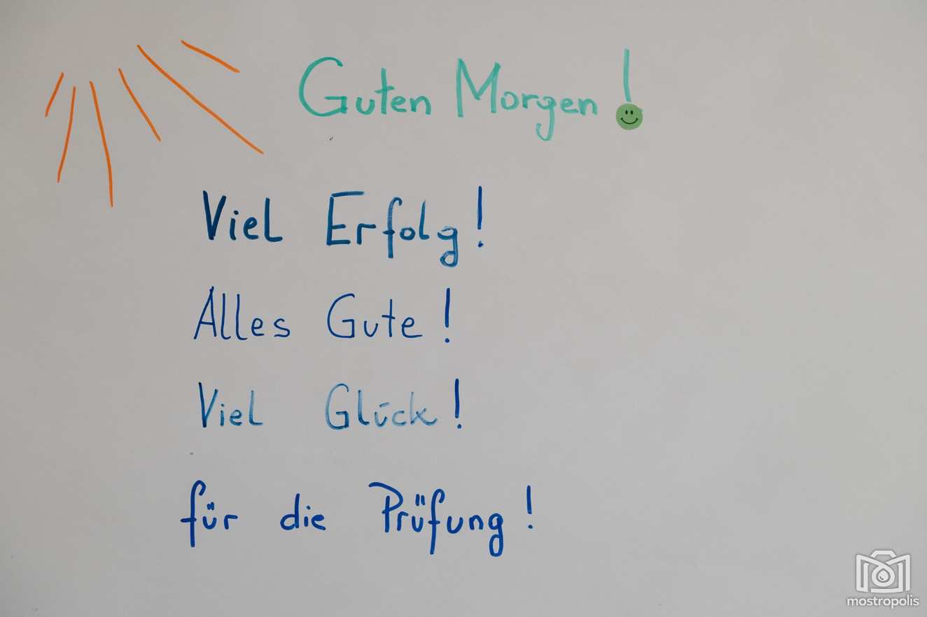 HLW Amstetten 2025 - Pruefungsessen 003.jpg