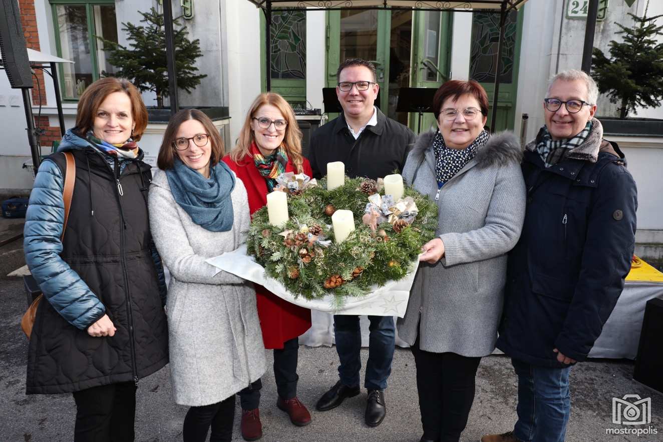 LK Mauer - Advent im Park 002.JPG