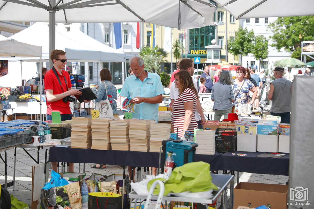 Amstettner_Stadtflohmarkt_005.JPG