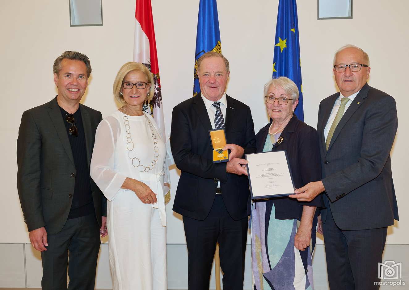 Intendant Michael Garschall, LH Johanna Mikl-Leitner, Beate und Willi Narowetz, Landtagspru00e4sident Karl Moser, Foto NLK Pfeiffer