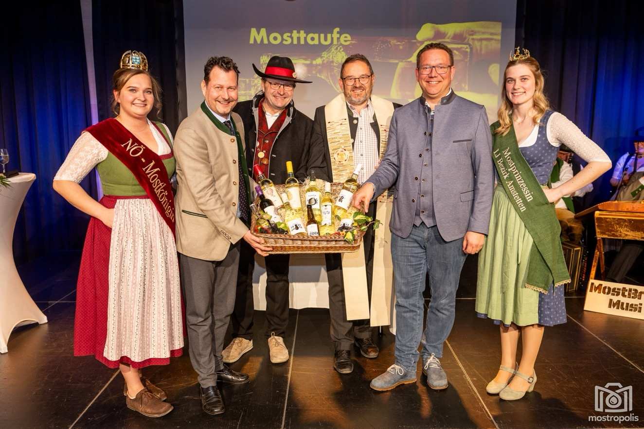 Mostbaronwallfahrt & Mosttaufe 2026 - 004.jpg