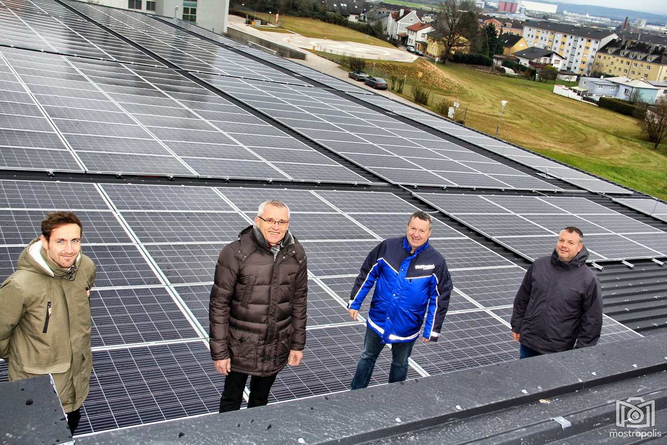 Stadtwerke PV-Anlage Parkdeck Amstetten (2)