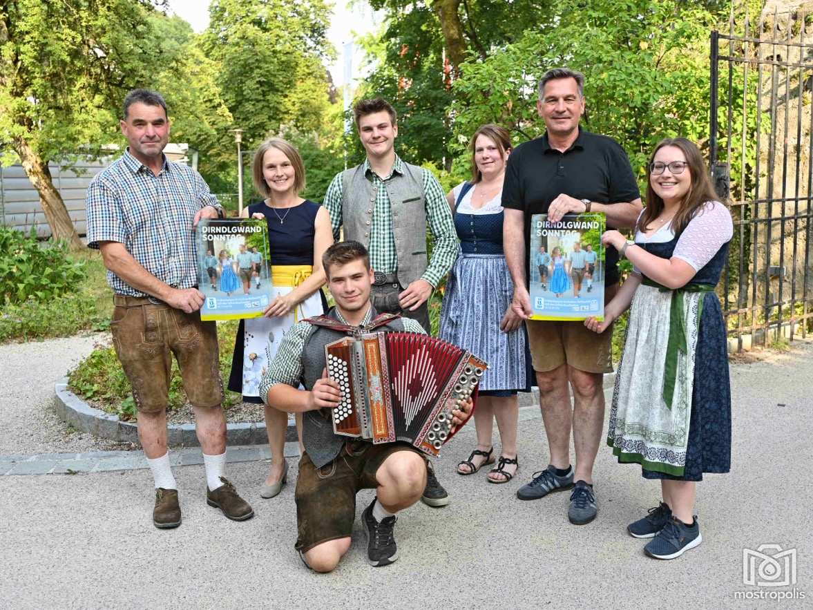 WY Dirndlgwandsonntag 26