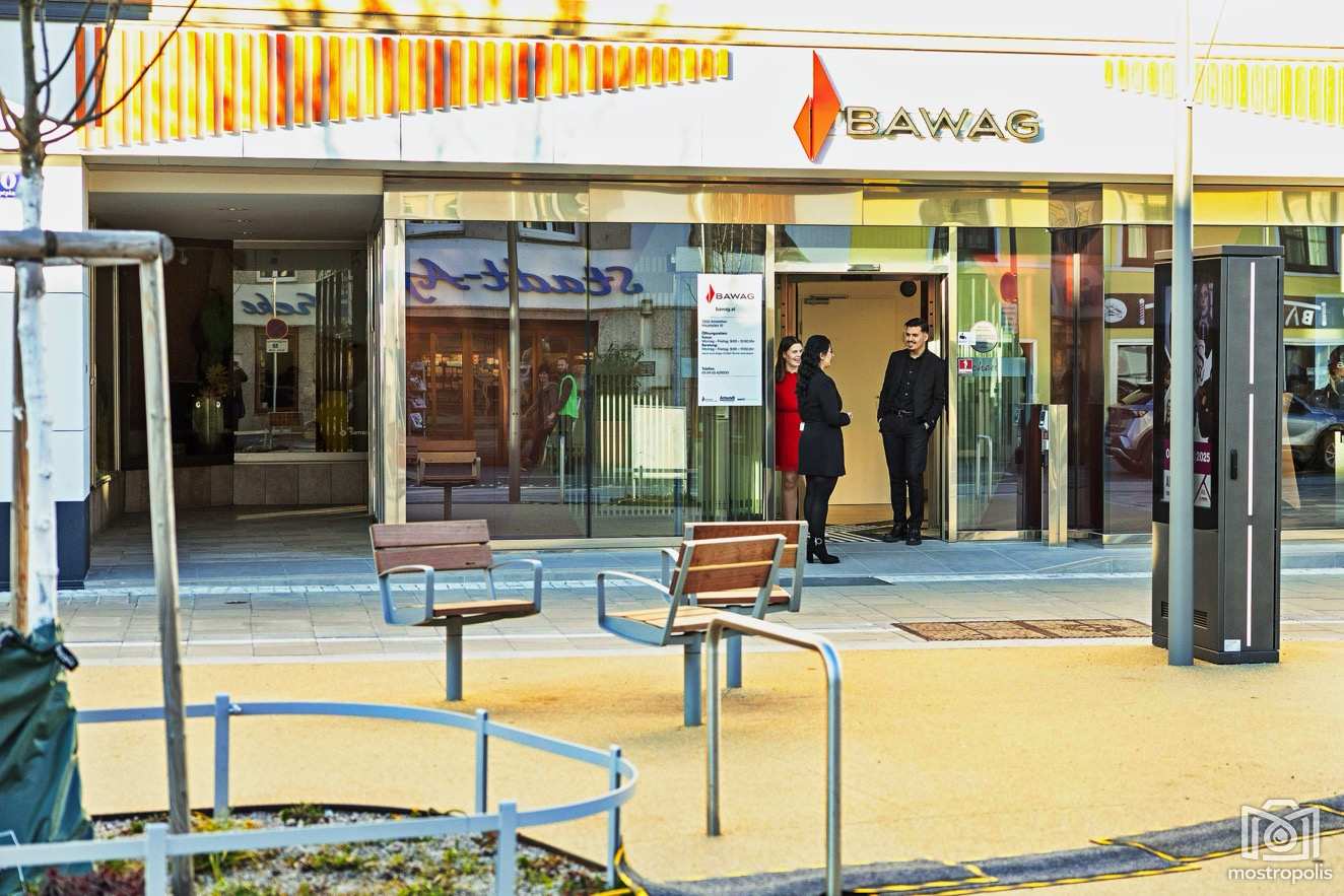 BAWAG Amstetten 002.jpg