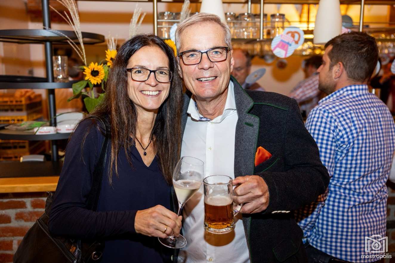 Oktoberfest 4 Friends 005.jpg