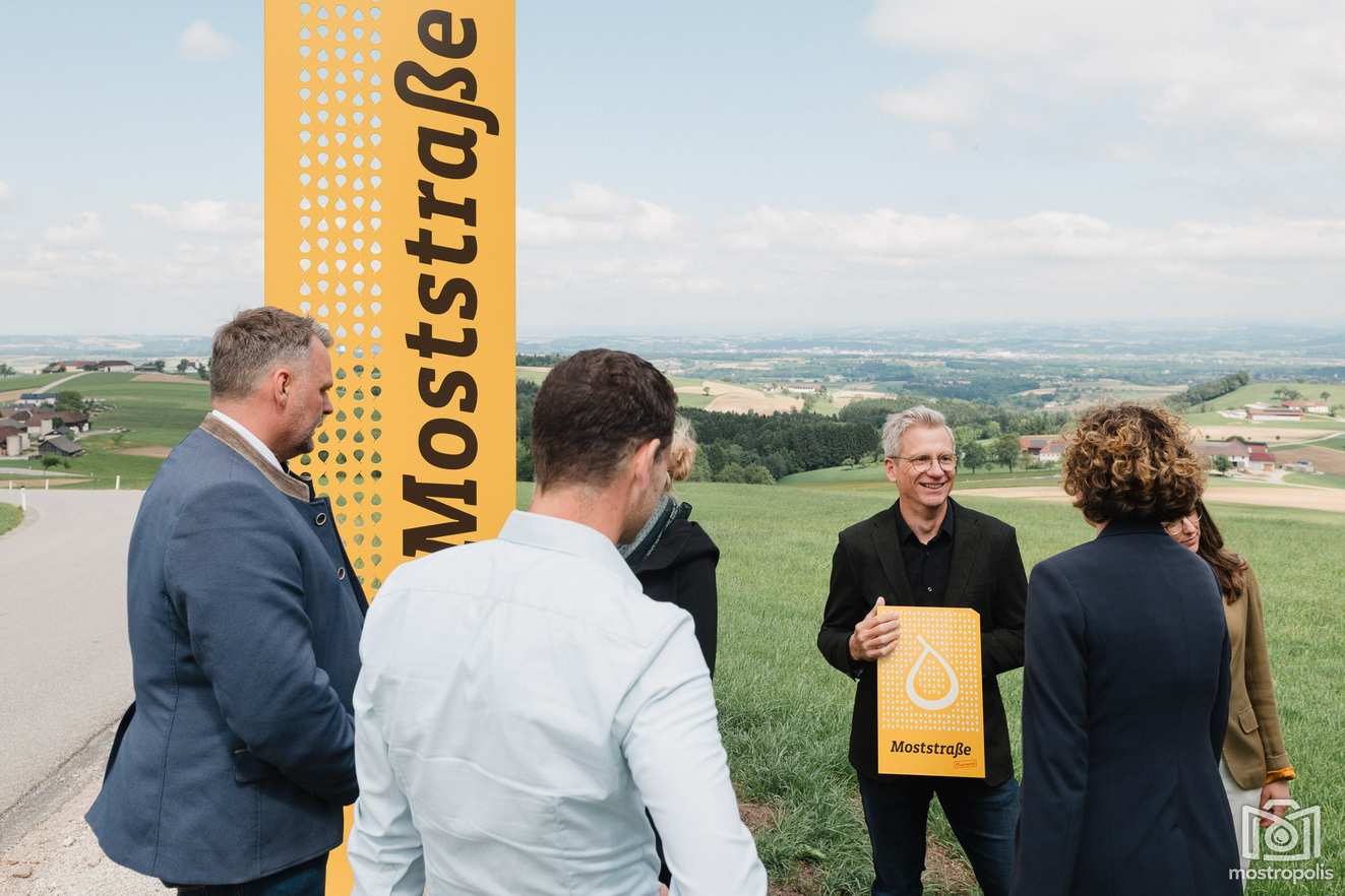 Moststrasse Regionstafeln_002.jpg