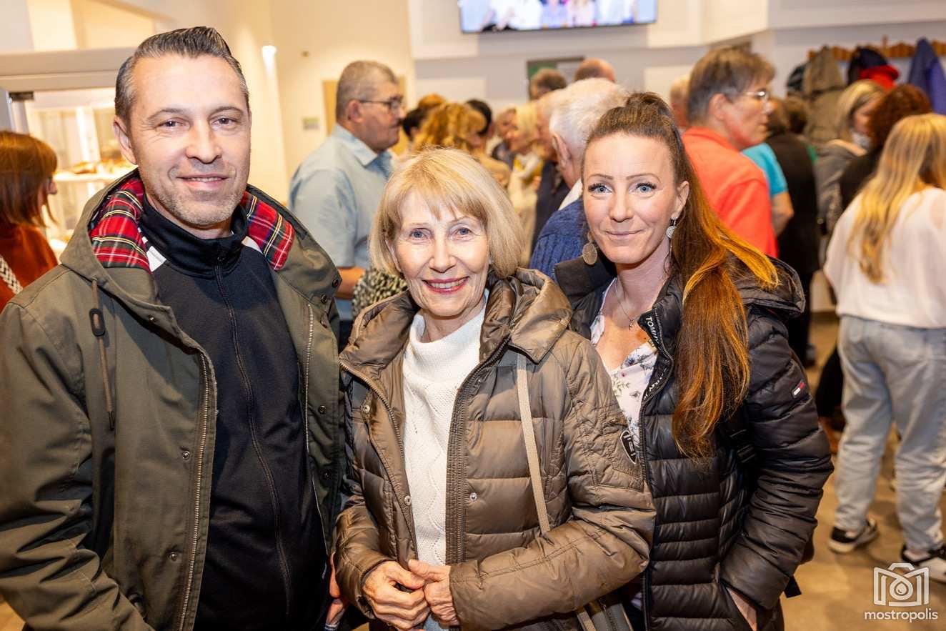 Pfarrbuehne NeustadtlD 2025 Alexander_Durcheinander 004.jpg