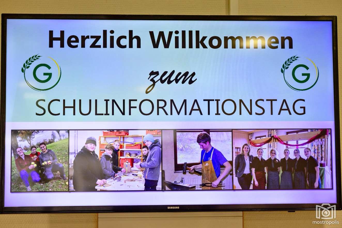 Schulinfotag 2025 LFS Giesshuebl 004.jpg