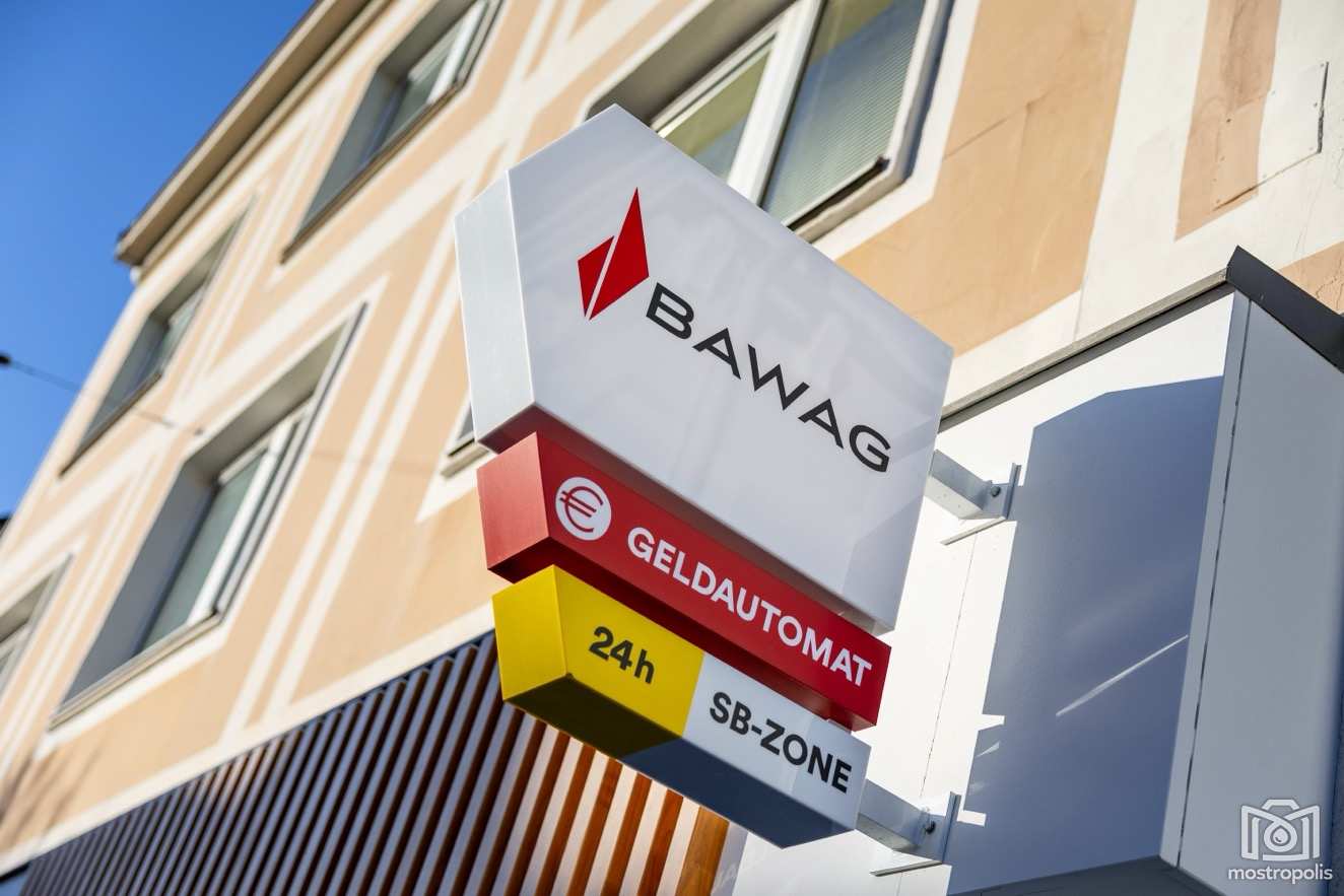 BAWAG Amstetten 003.jpg