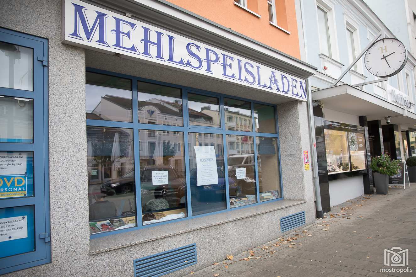 009 Mehlspeisladen