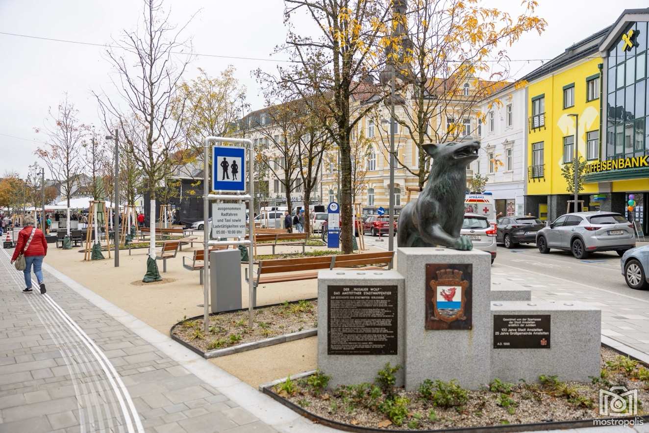 Neuer Hauptplatz Amstetten 003.jpg