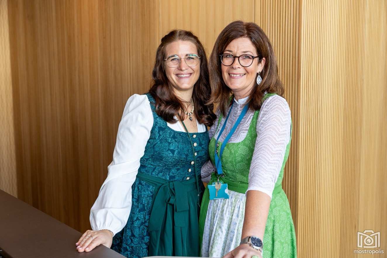 Weltspartag in der Sparkasse 003.jpg