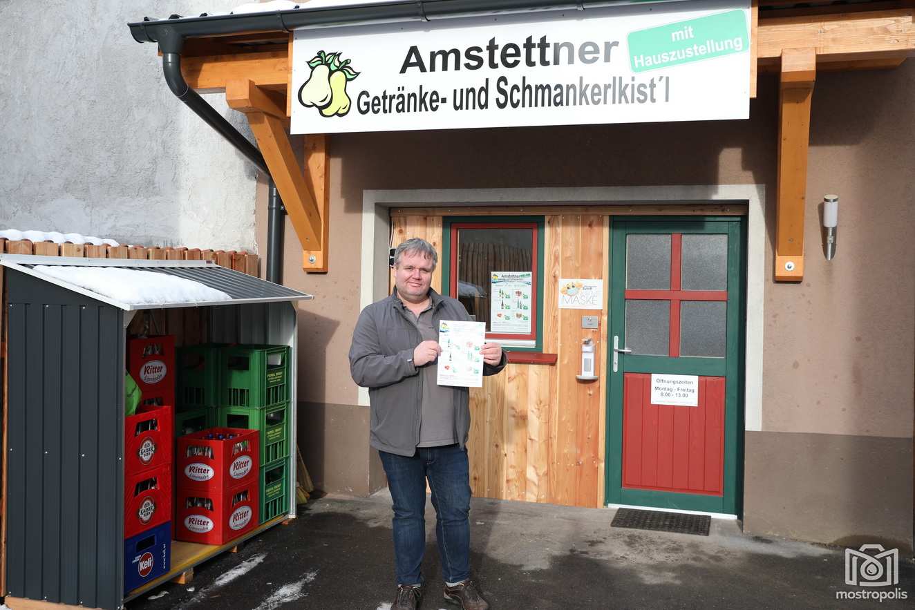 Amstettner-Getraenke-und-Schmankerlkistl_001.JPG