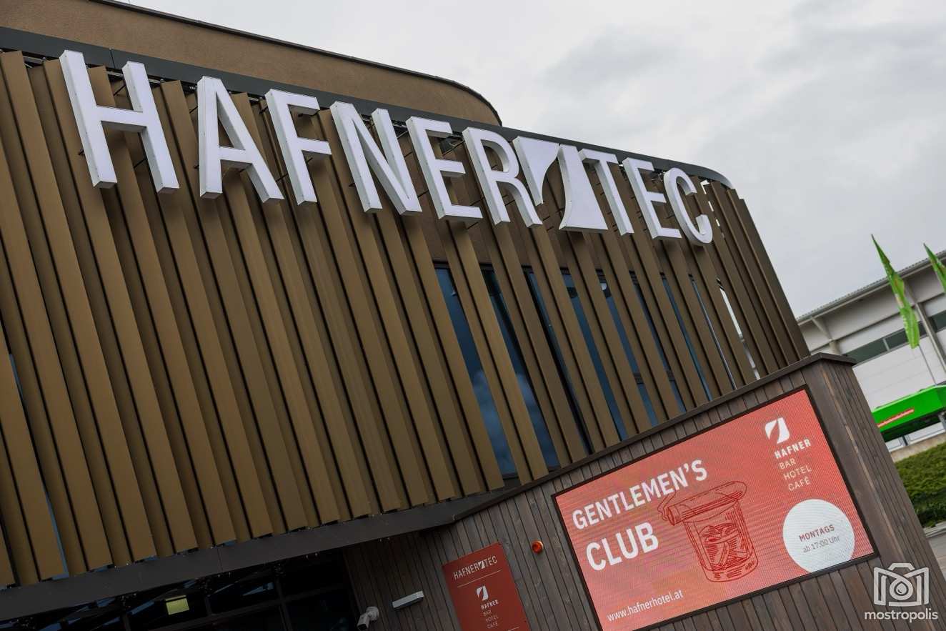 Hafnerbar Gentlemens Club 002.jpg