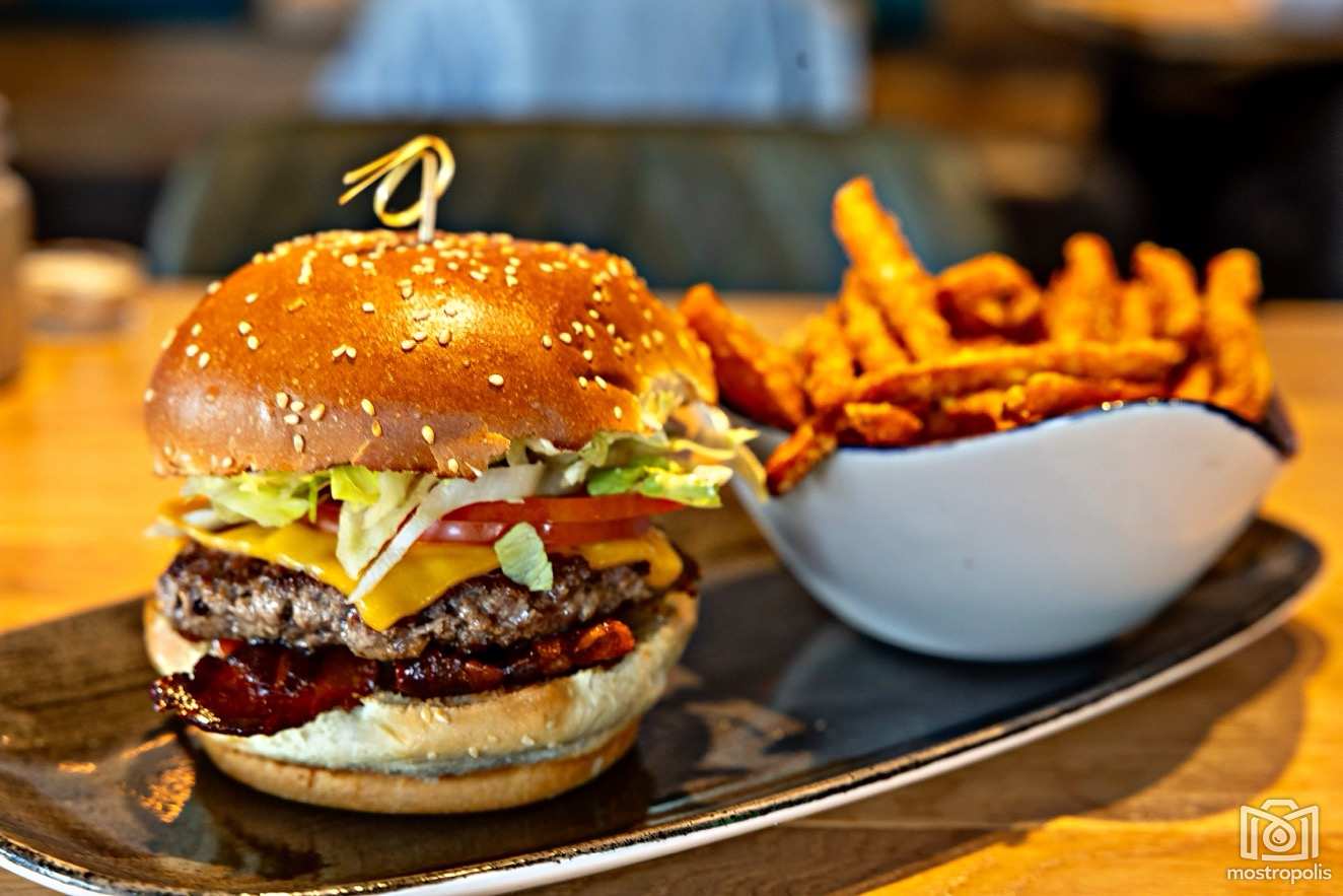Le Burger Amstetten - Lunch 003.jpg