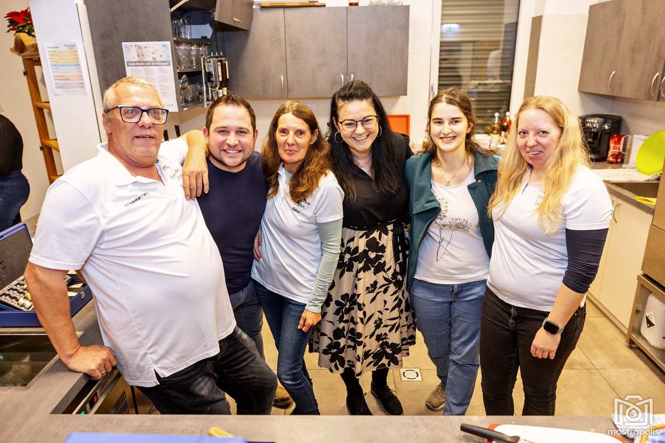 Pfarrbuehne NeustadtlD 2025 Alexander_Durcheinander 002.jpg