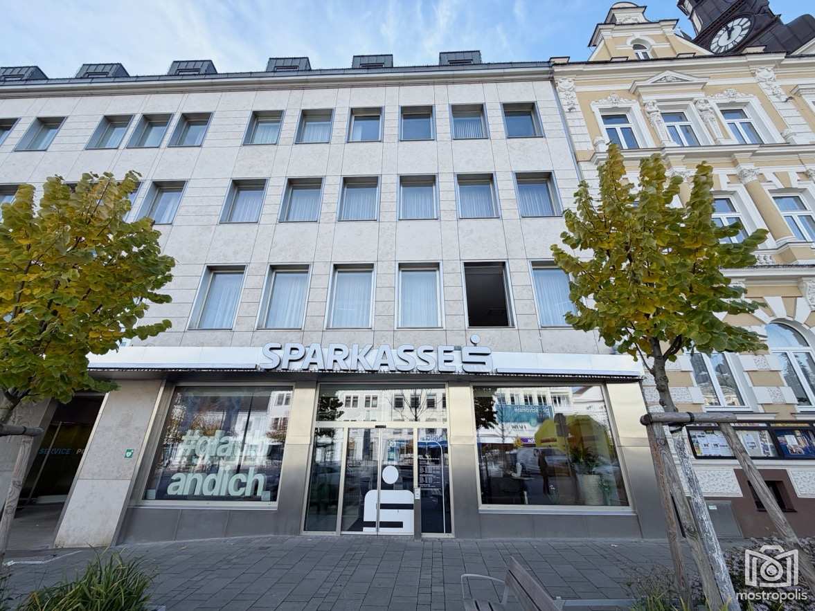 Weltspartag in der Sparkasse 002.jpeg