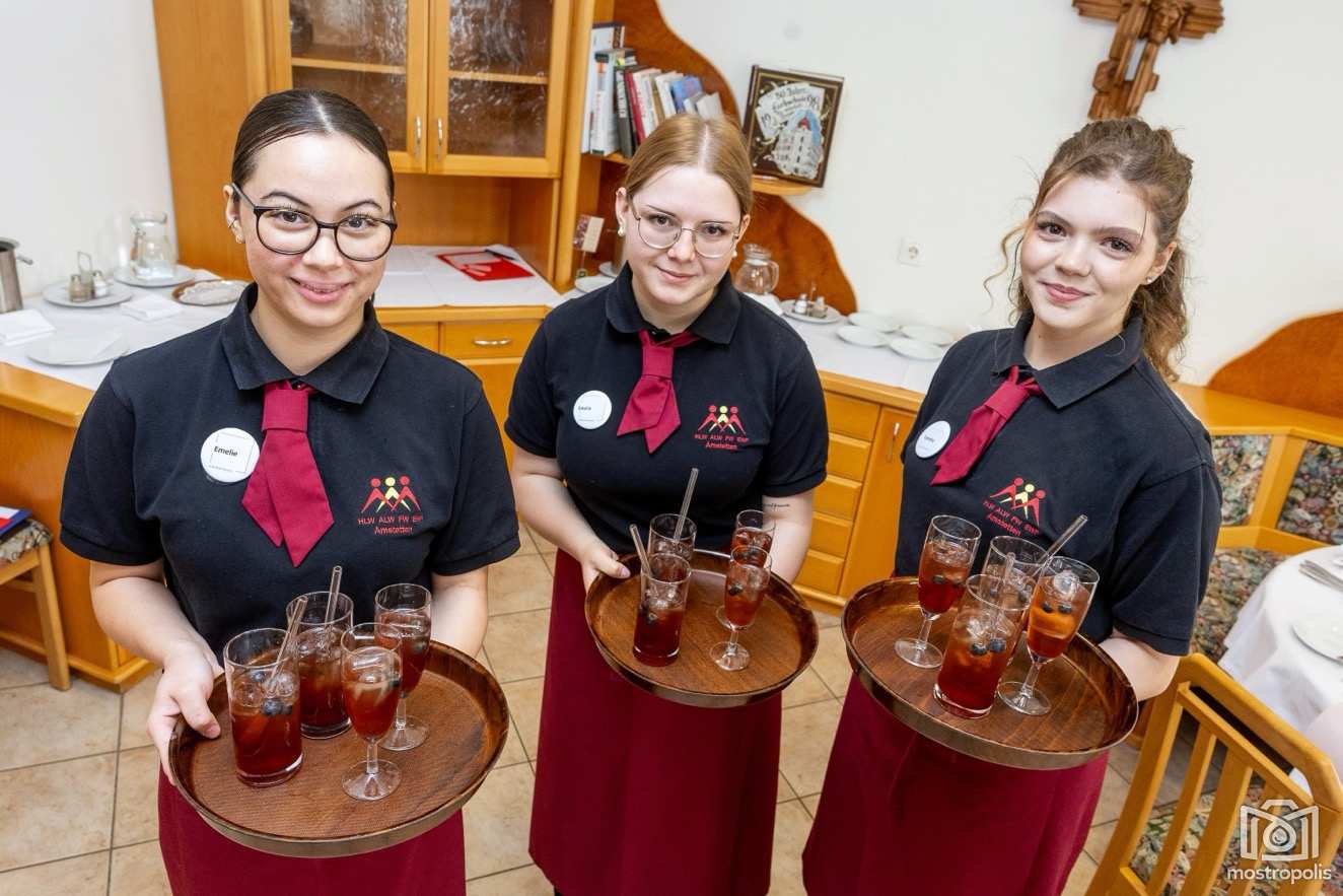 Pruefungsessen 2025 FW Amstetten 002.jpg