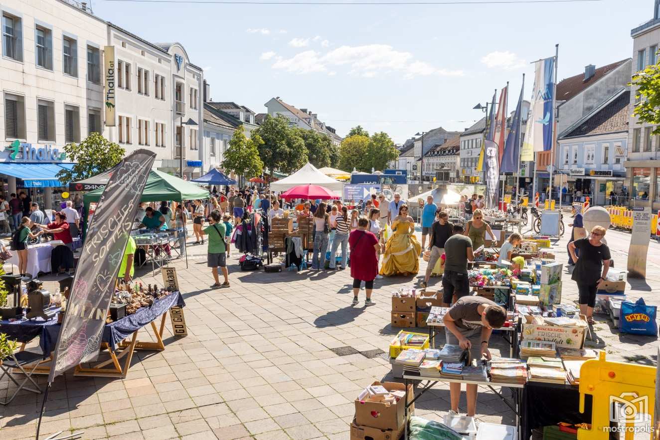 Amstettner Stadtflohmarkt 2023 - 004.jpg