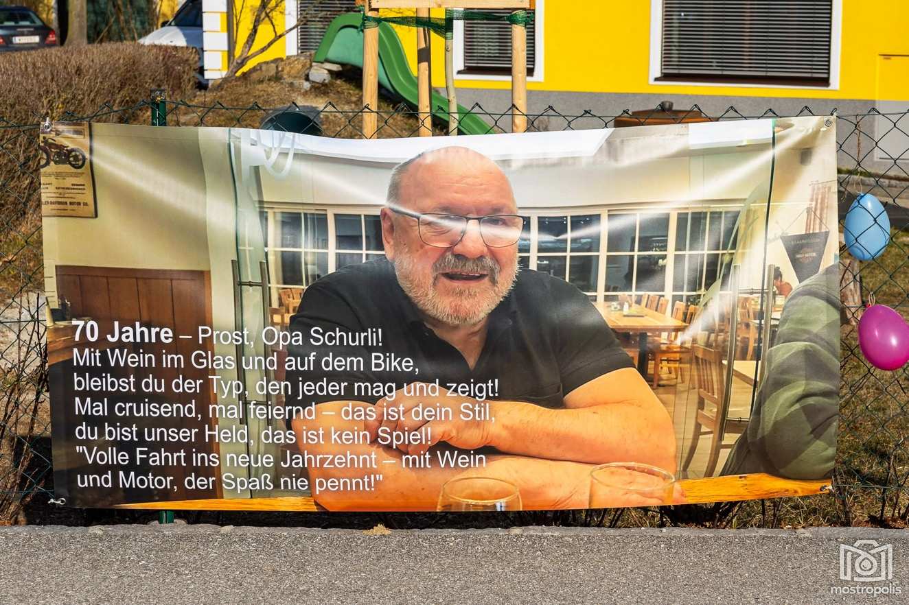 Perbersdorfer Heuriger 70er Schurli 003.jpg