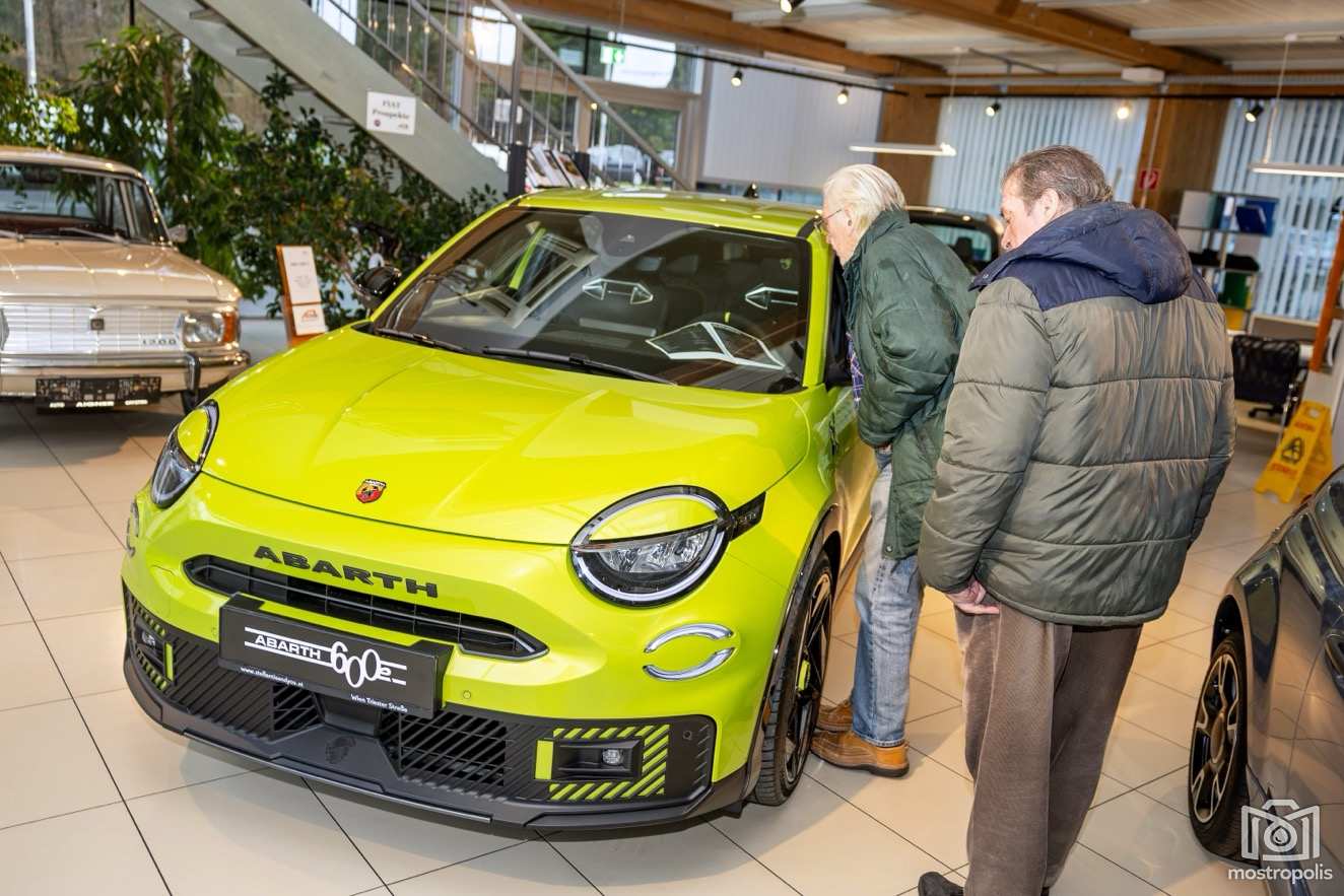 Autoschau 2025 Aigner 005.jpg